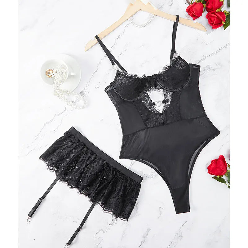 Sexy Women's Lace Underwear Perspective Exotic Bra Set Transparente Sexy Outfit with Garter Belt Bondage Lingerie Set