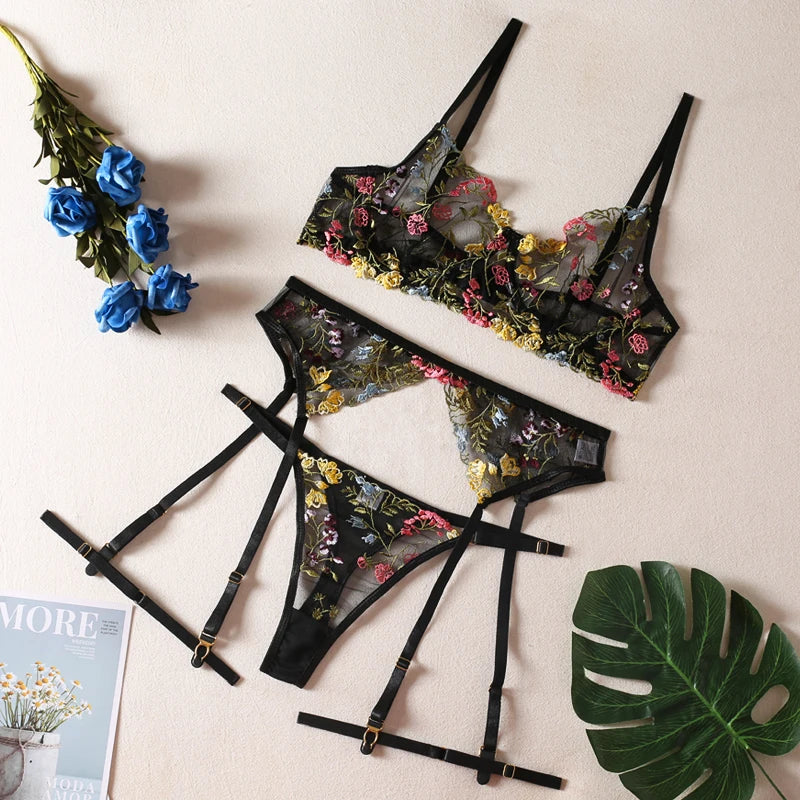 Sexy Women's Lace Lingerie 3Pcs Sets Fancy Flowers Embroidery Transparent Bras And Thongs Underwear Set Erotic Intimate Suits 