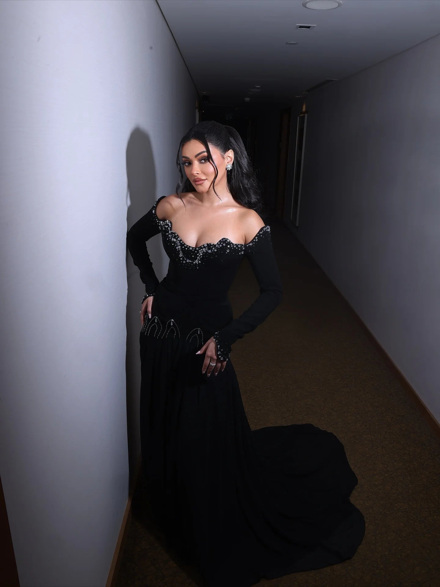 Customized Elegant Off-the-shoulder Prom Gown Women's Black Beaded Party Evening Dress and Floor-length Special Occasion Dresses