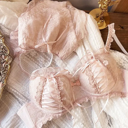 Lace-trimmed lingerie, a sexy bra set for women with small breasts that gather and no steel rings