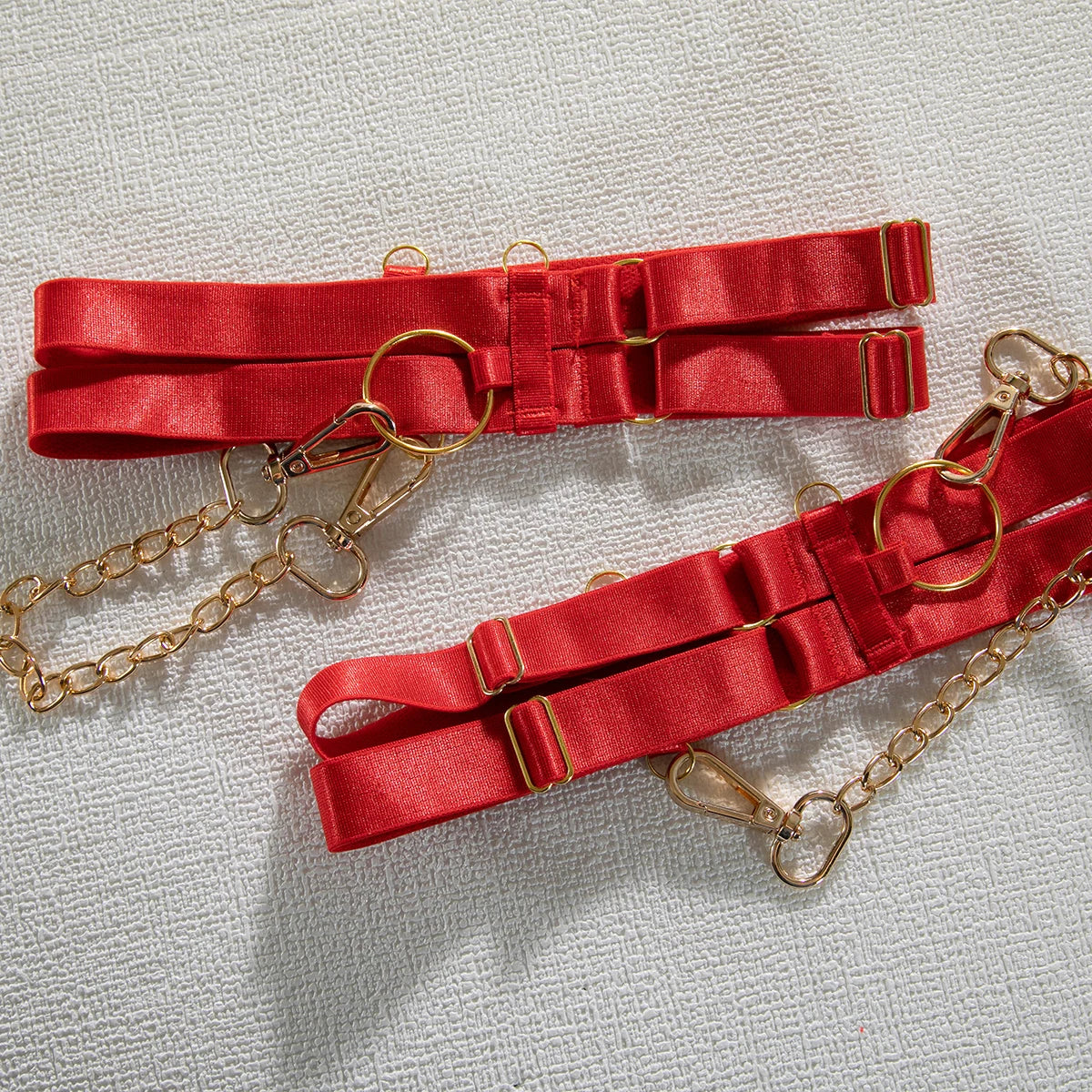 Fancy Metal Chain Sexy Lingerie 5Pcs Sets Luxury Hollow Out Bras And Panties Garters Underweat Suit Sensual Erotic Intimate Set