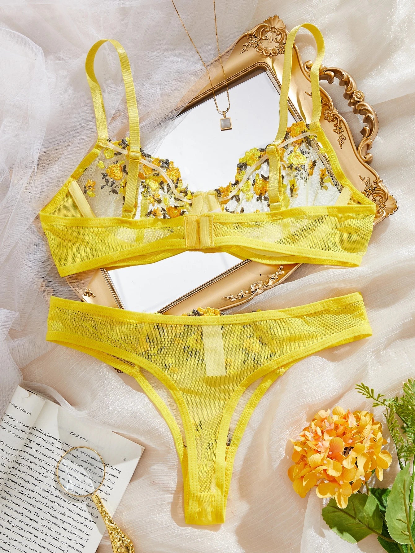Suspenders Two-piece Set Night Beautiful Sexy Women 2 Piece Floral Embroidery Underwear Sexy Erotic Lingerie Underwear Set