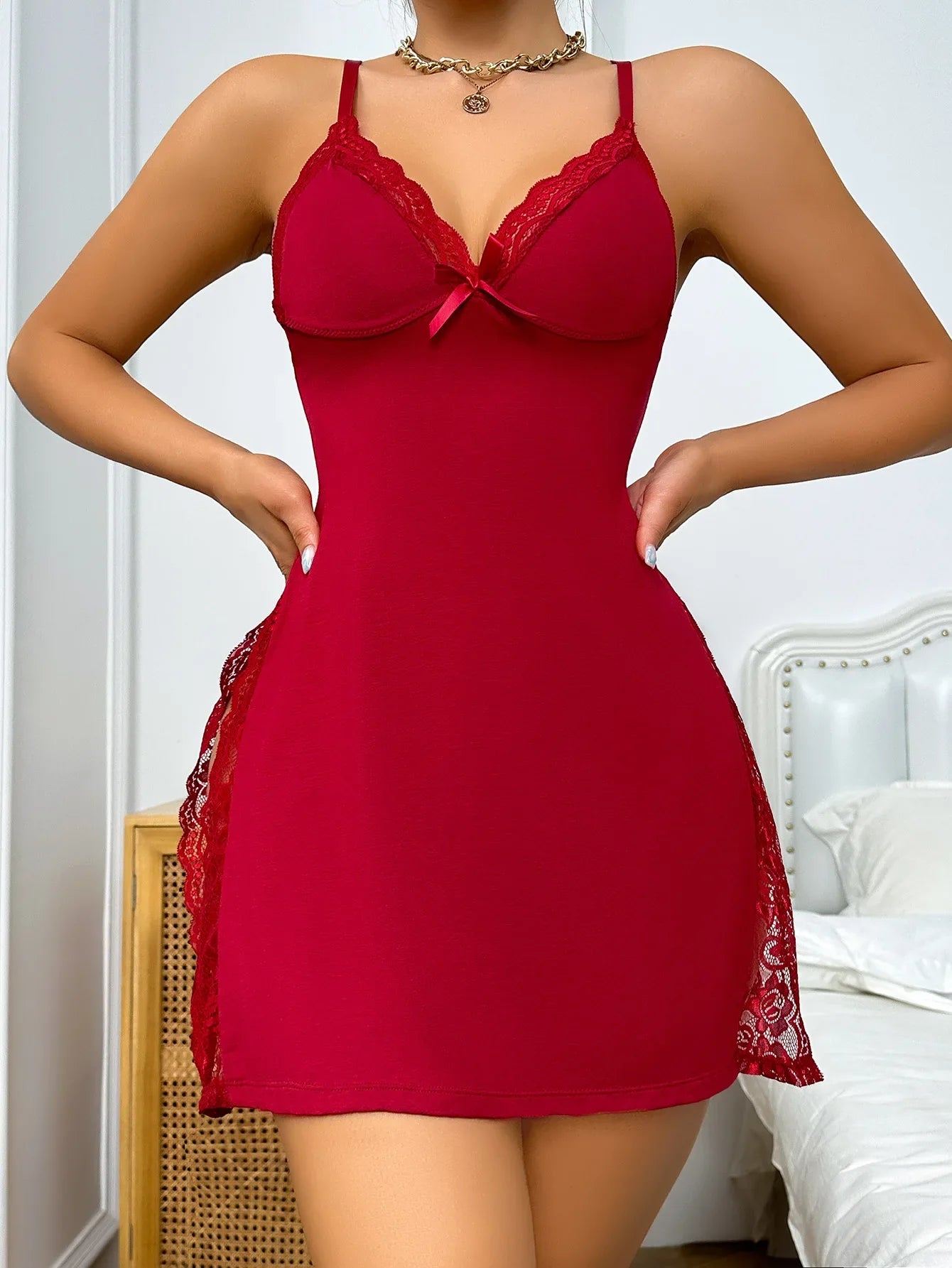 Elegant Black Nightgown Women's Floral Lace Trim Chemise with Bow Adjustable Strap Soft Sleepwear Lingerie New Fashion Hot Sale
