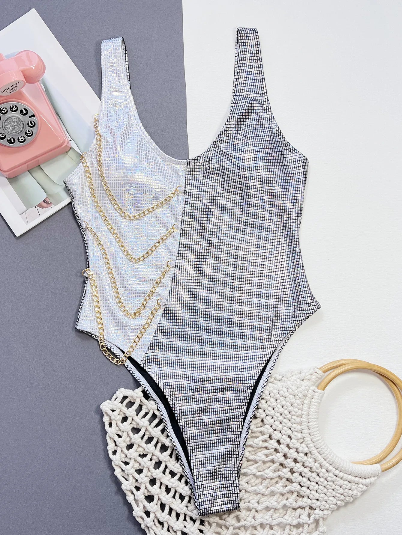 VigoBeviya 2025 Sexy Patchwork Strapped Swimwear Women Push UP High Cut One Piece Chain Swimsuit Monokini Backless Bathing Suit