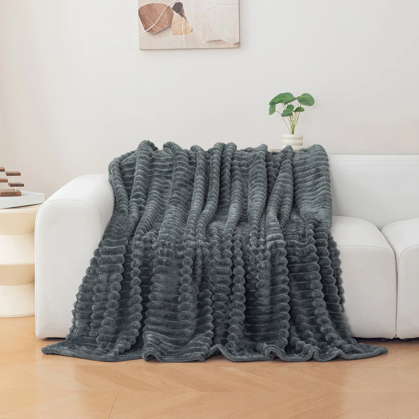 1pc flannel blanket - soft, comfortable, warm nap blanket, Christmas exquisite gift blanket, available in multiple colors