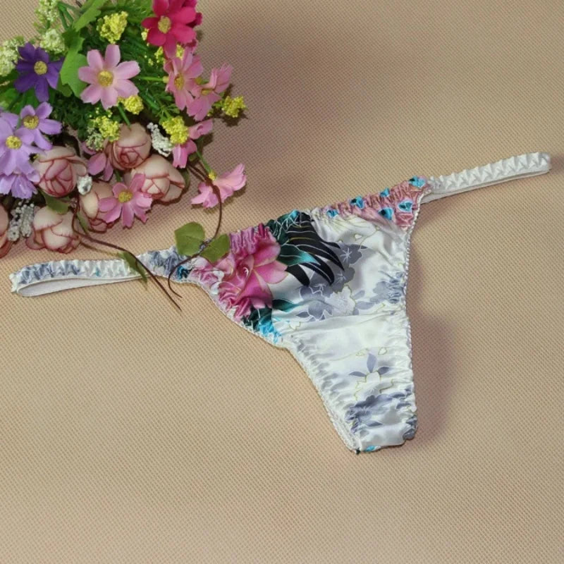 100% Mulberry silk woman briefs natural silk summer cool sexy thong lady panties