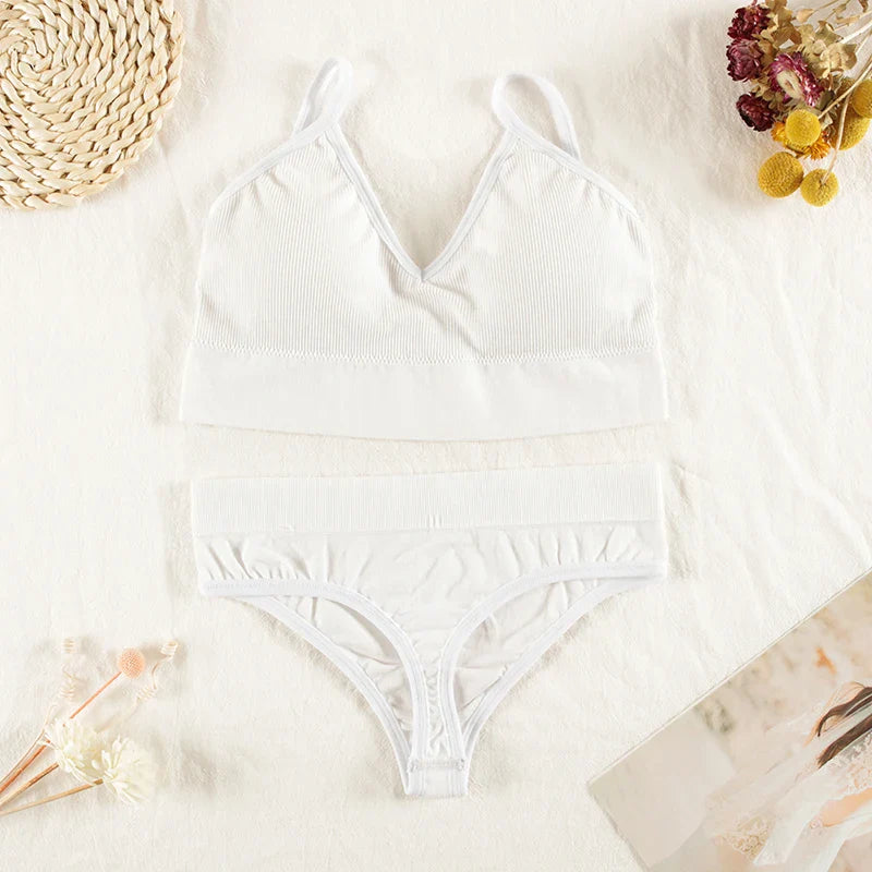 CHRLEISURE Women Underwear Set Wireless Lingerie Panties Bra Sexy G-String Seamless Tank Crop Top Brassiere New