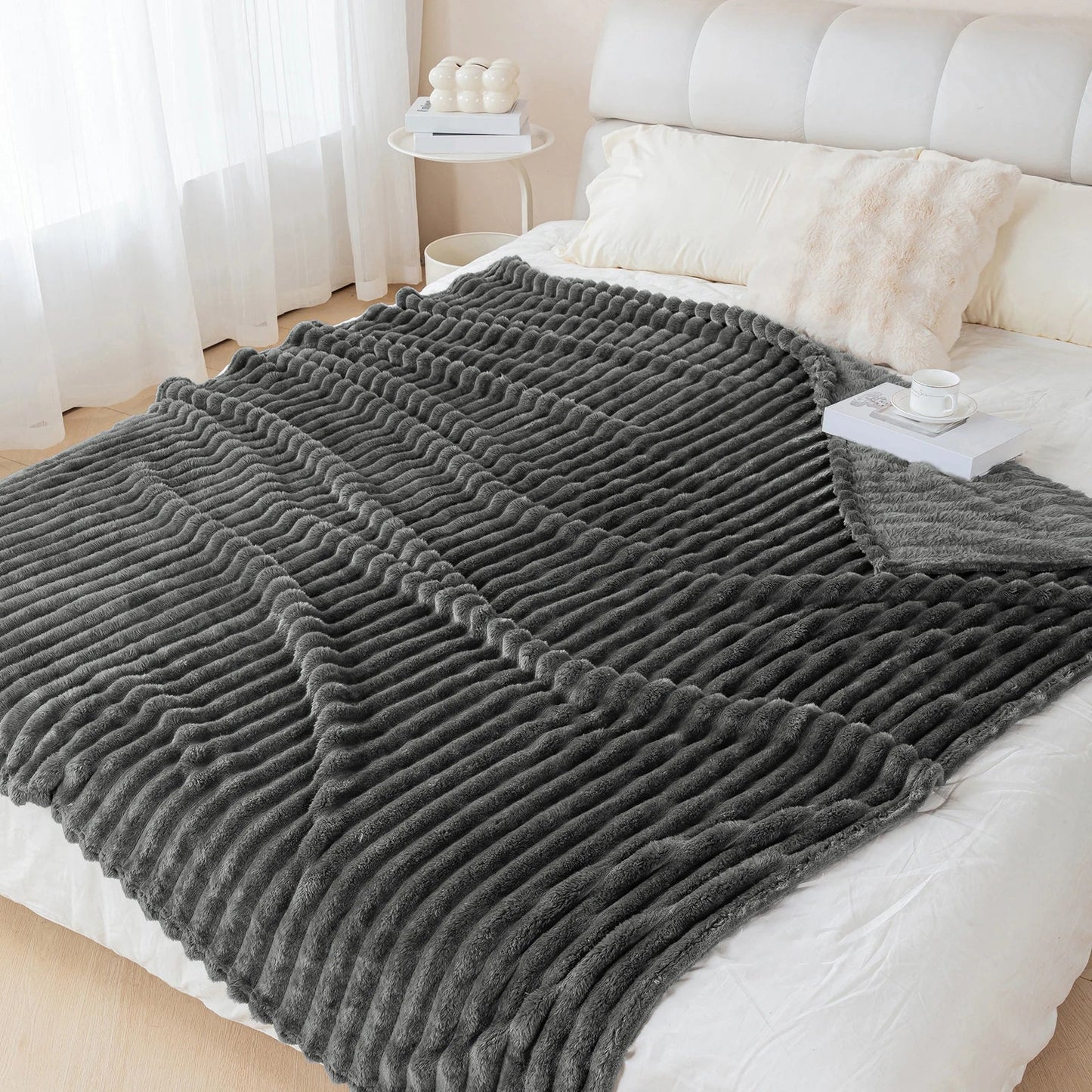1pc flannel blanket - soft, comfortable, warm nap blanket, Christmas exquisite gift blanket, available in multiple colors