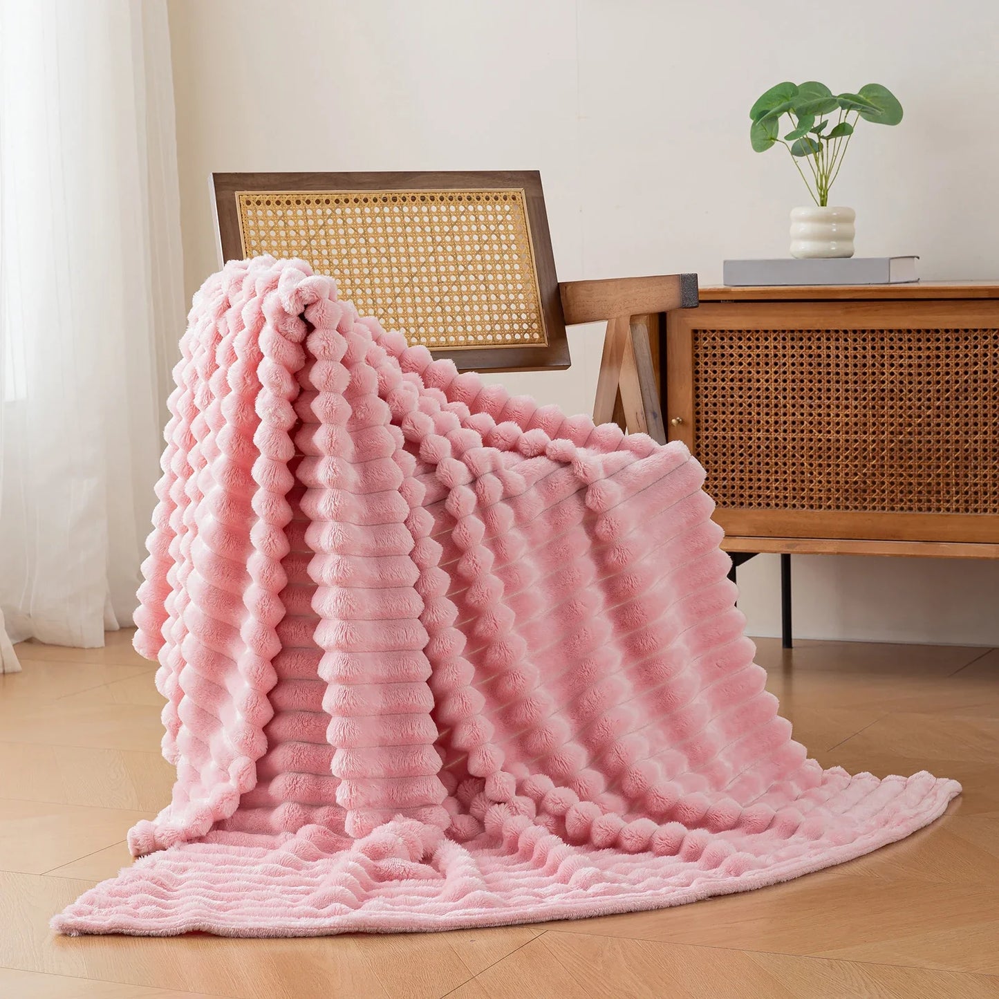 1pc flannel blanket - soft, comfortable, warm nap blanket, Christmas exquisite gift blanket, available in multiple colors