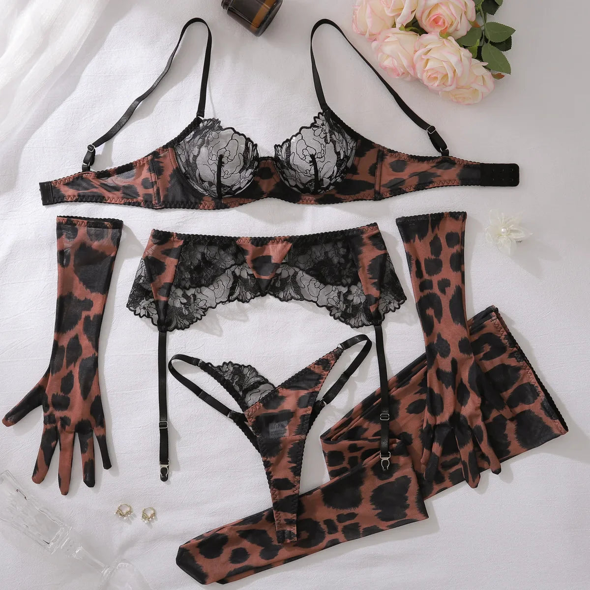 Leopard Costume for Women Lingerie Ultra Sexy Lace Patchwork Intimate Sexy Complete with Gloves Stocking Underwear