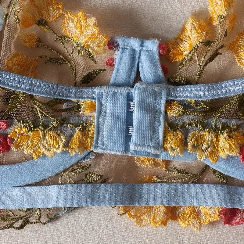 Sexy Women's Lace Lingerie 3Pcs Sets Fancy Flowers Embroidery Transparent Bras And Thongs Underwear Set Erotic Intimate Suits ﻿
