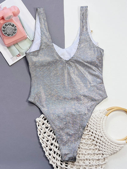 VigoBeviya 2025 Sexy Patchwork Strapped Swimwear Women Push UP High Cut One Piece Chain Swimsuit Monokini Backless Bathing Suit