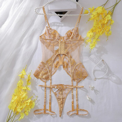 Women's Sexy See-through Seduction Lingerie Chic And Elegant Mesh Thin Section Embroidered Lace Garter Belt three-piece Set