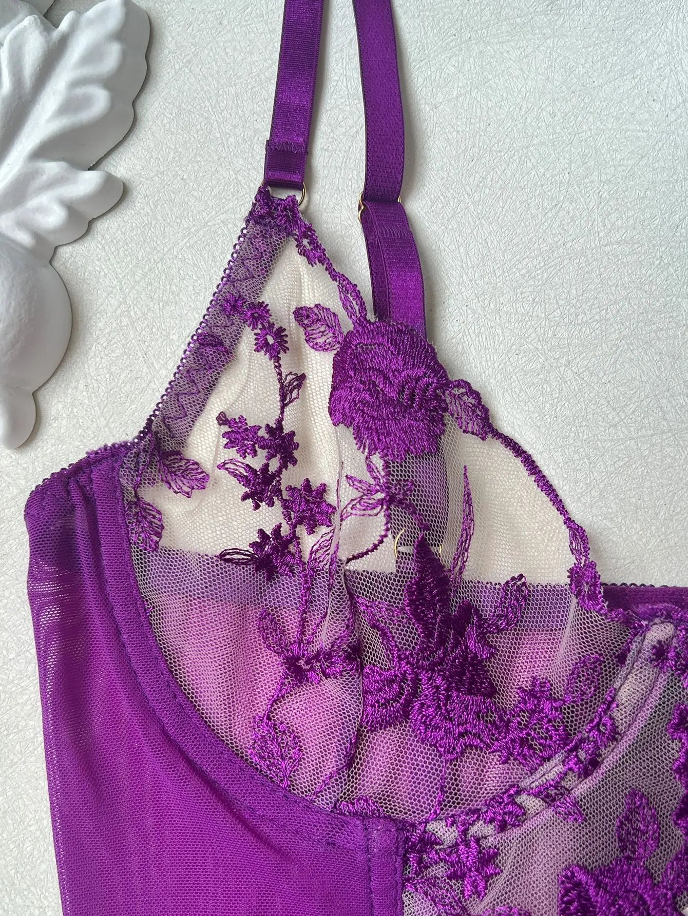 SINGREINY Female Prono Lingerie Set Sexy Transparent Lace Embroidery Bra&Brief Sets Ladies Hollow Out Erotic Underwear Suits